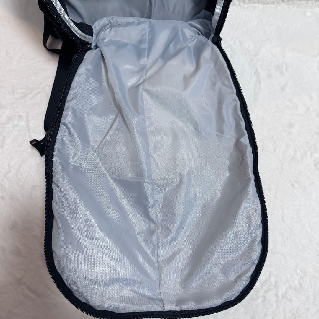 【極美品】希少　アークテリクス マンティス 26 リュック 廃盤品 ブラック 黒