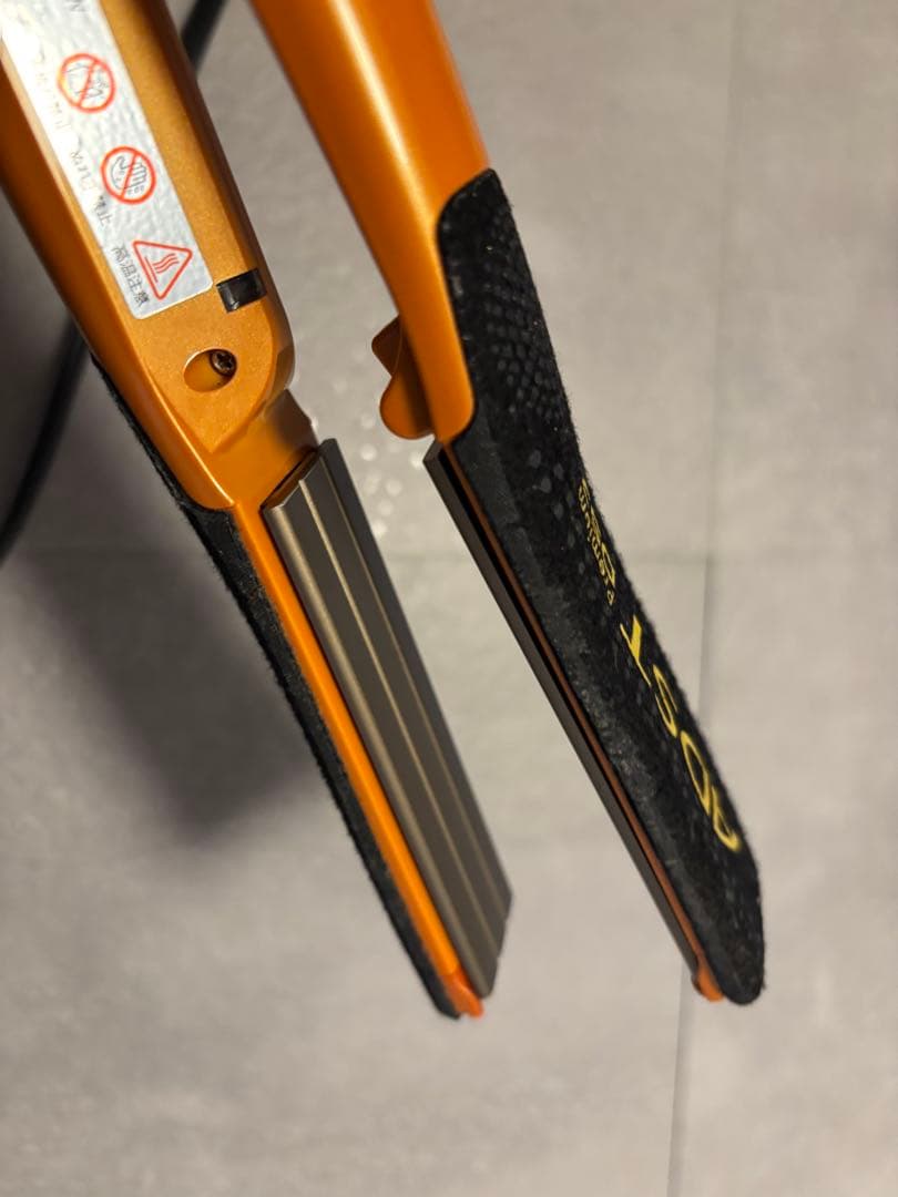 ADST ヘアアイロン