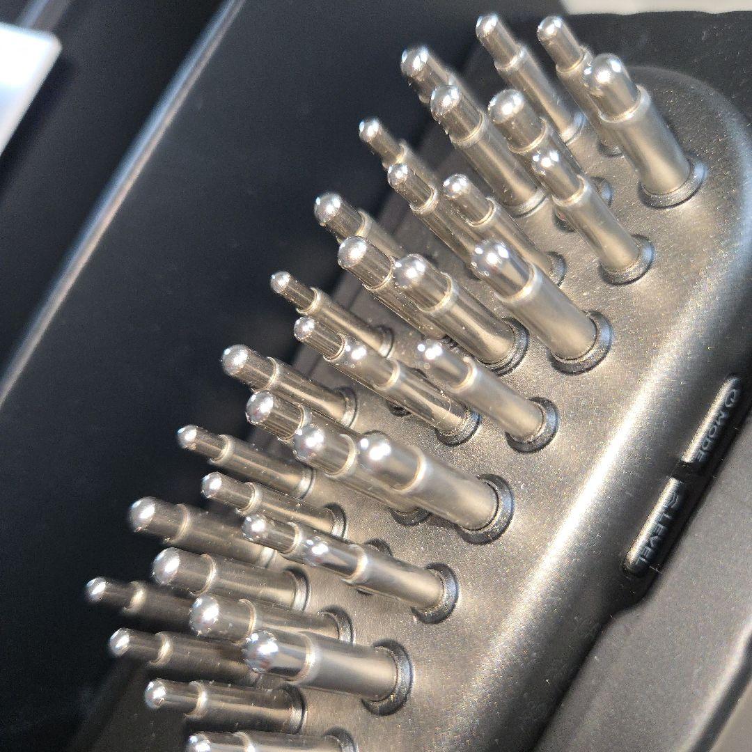 SALONIA サロニア　EMS　リフトブラシ 3Dケア