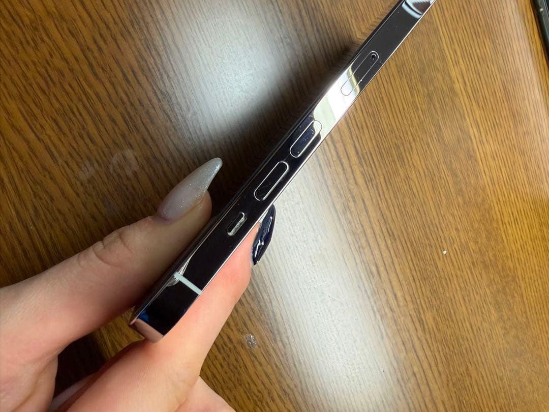 iPhone13Pro256GB 本体　SIMカードなし