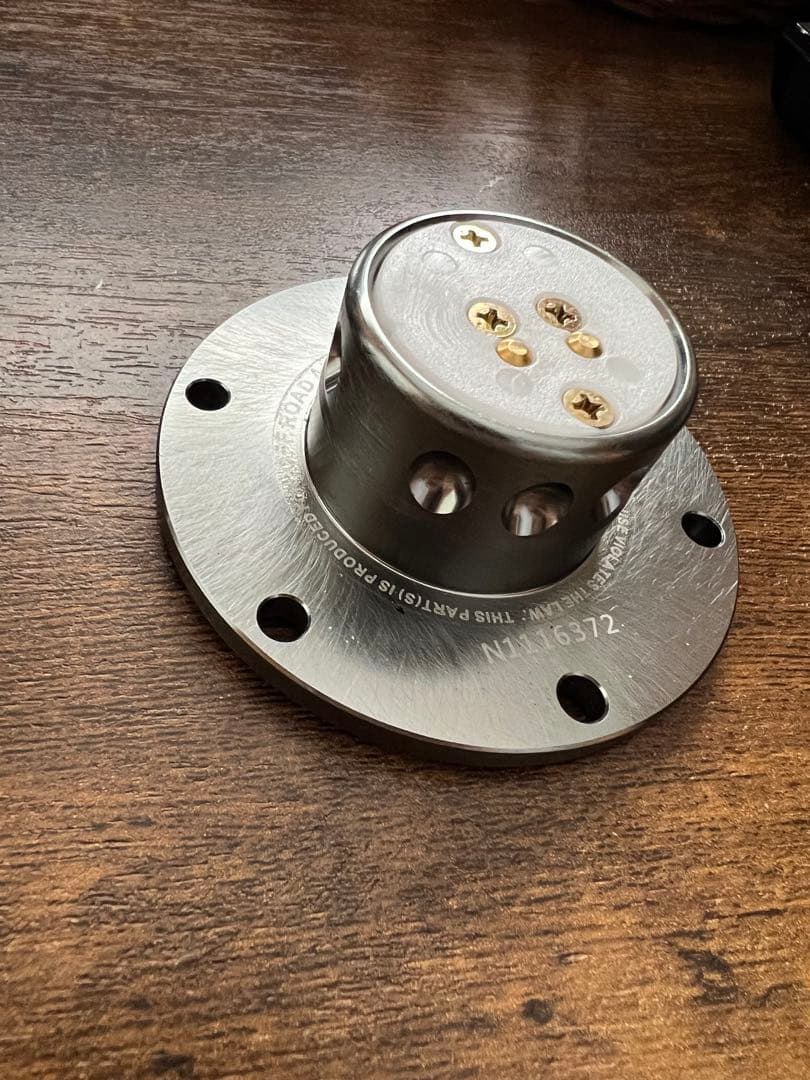 MOMO ステアリング レザー製