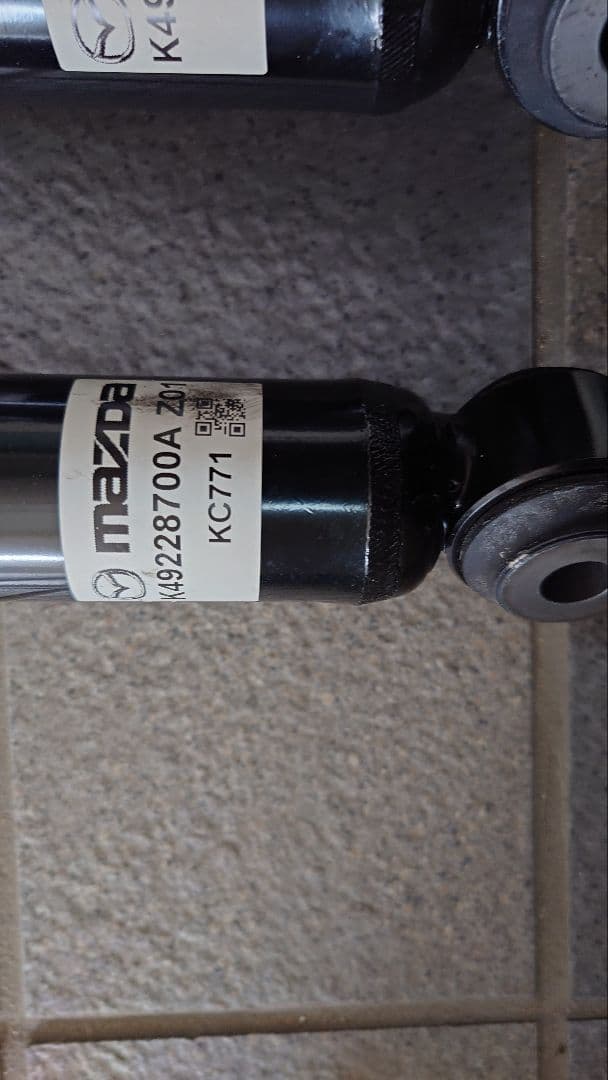 cx-8 純正サスペンション