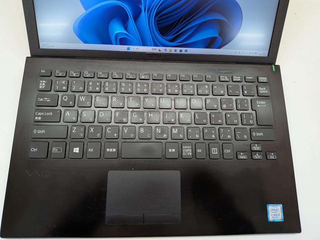 【薄型＆軽量】持ち運びも楽々✨高性能i5＆爆速SSD搭載のVAIO✨(K35)