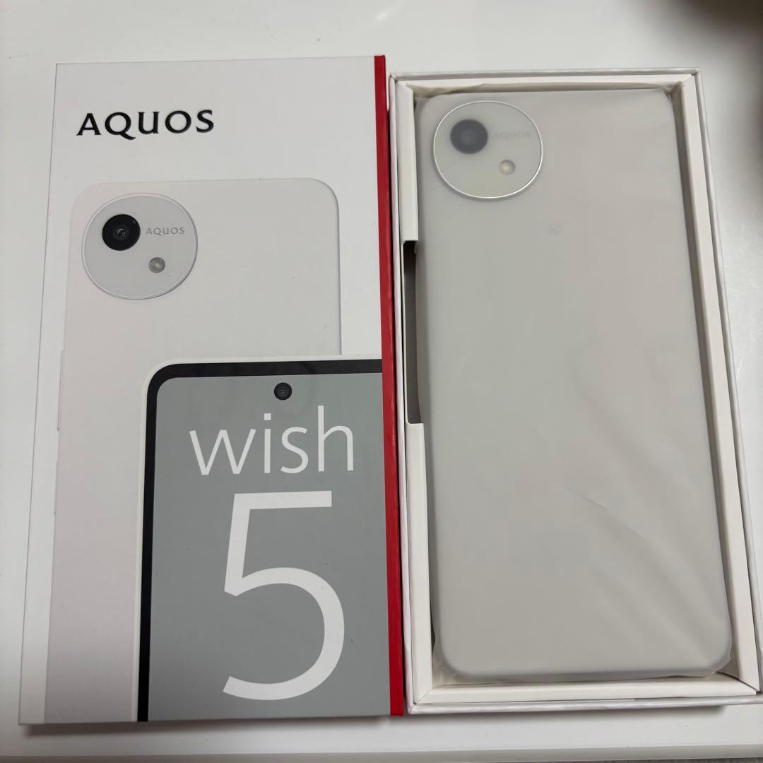 AQUOS wish 5 本体 SIMフリー 白 黒
