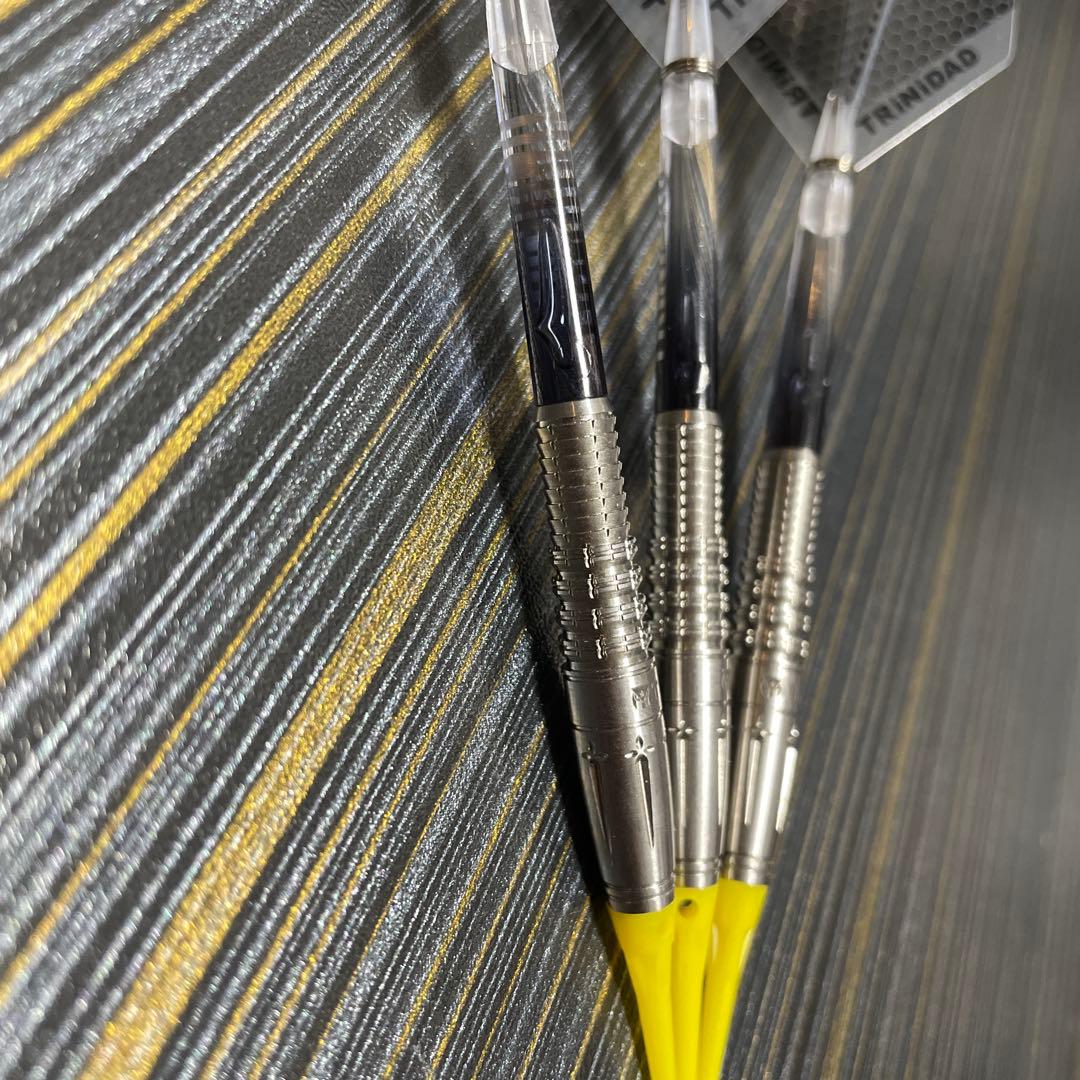 定価約12000円 ソフトダーツ カルロス3 カットかなり強め 投げやすい