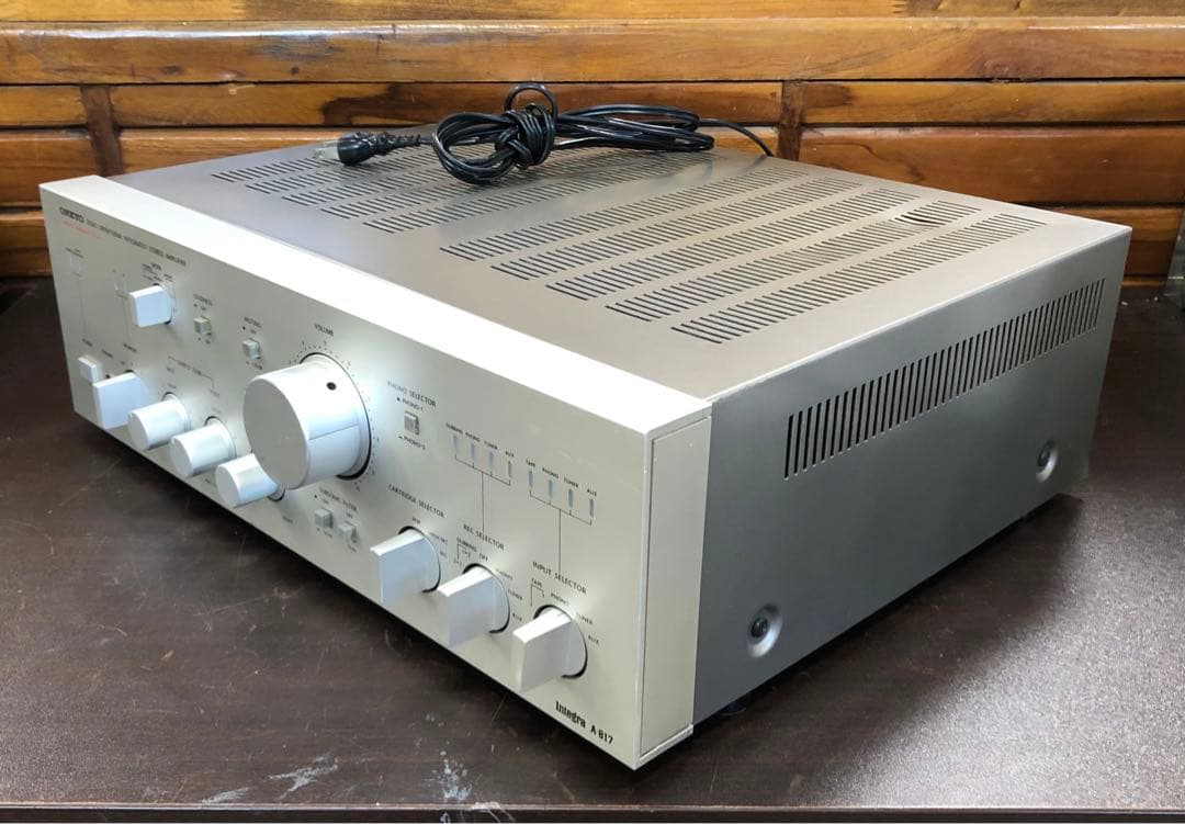 再値下しますONKYO プリメインアンプ インテグラA-817 美品　昭和の名機