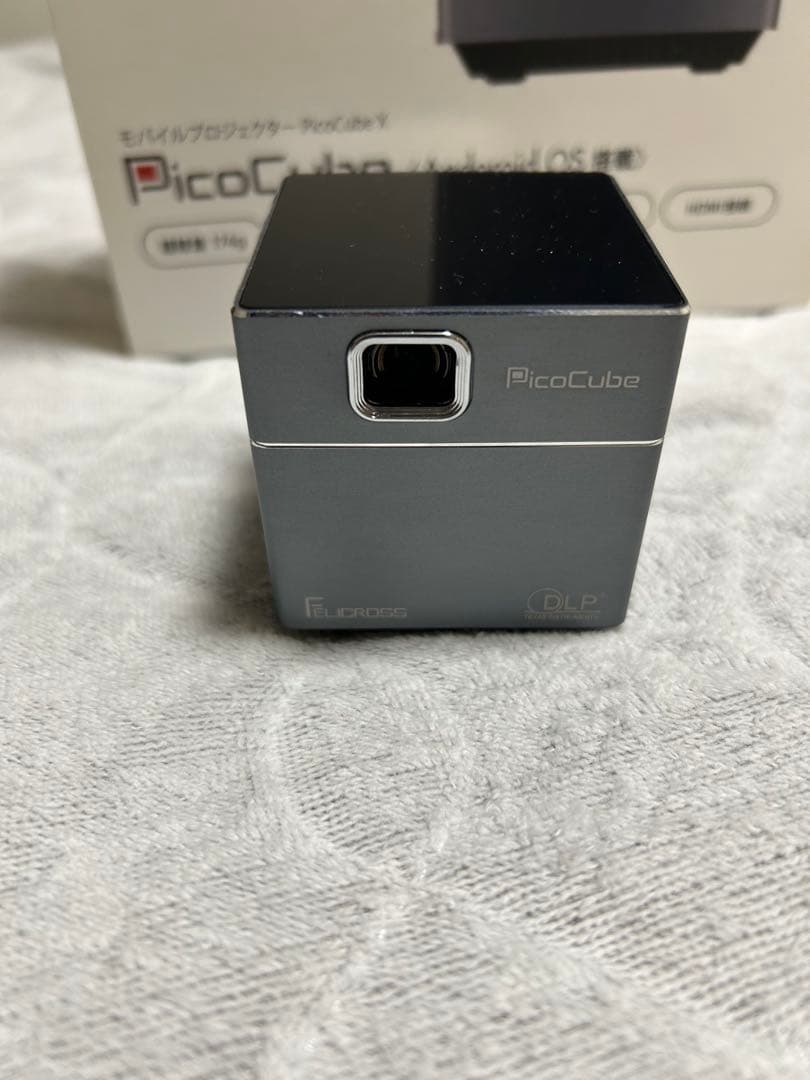 PicoCube モバイルプロジェクター 本体