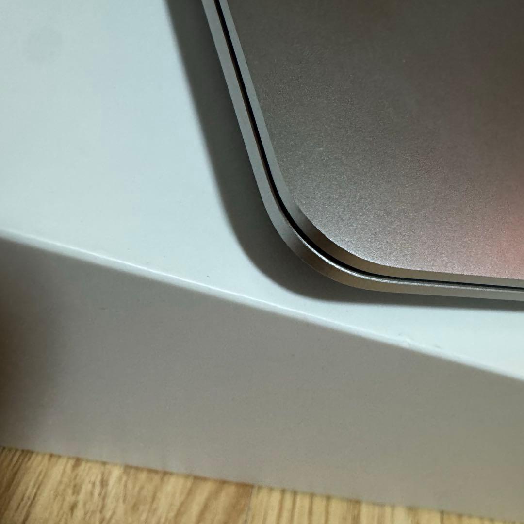 MacBook Air M1 8GB 256GB バッテリー99% 保護シール付