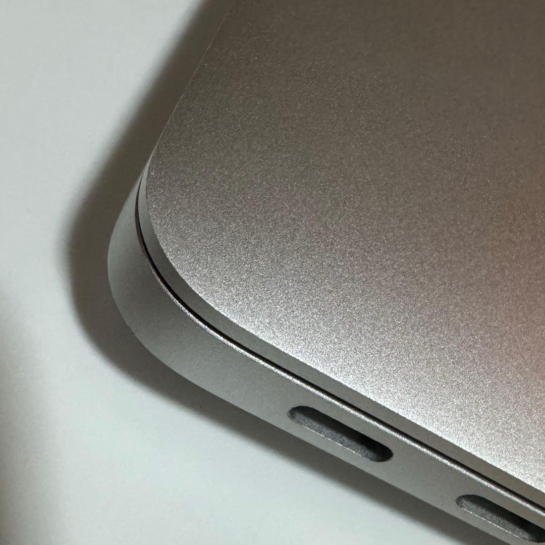 MacBook Air M1 8GB 256GB バッテリー99% 保護シール付