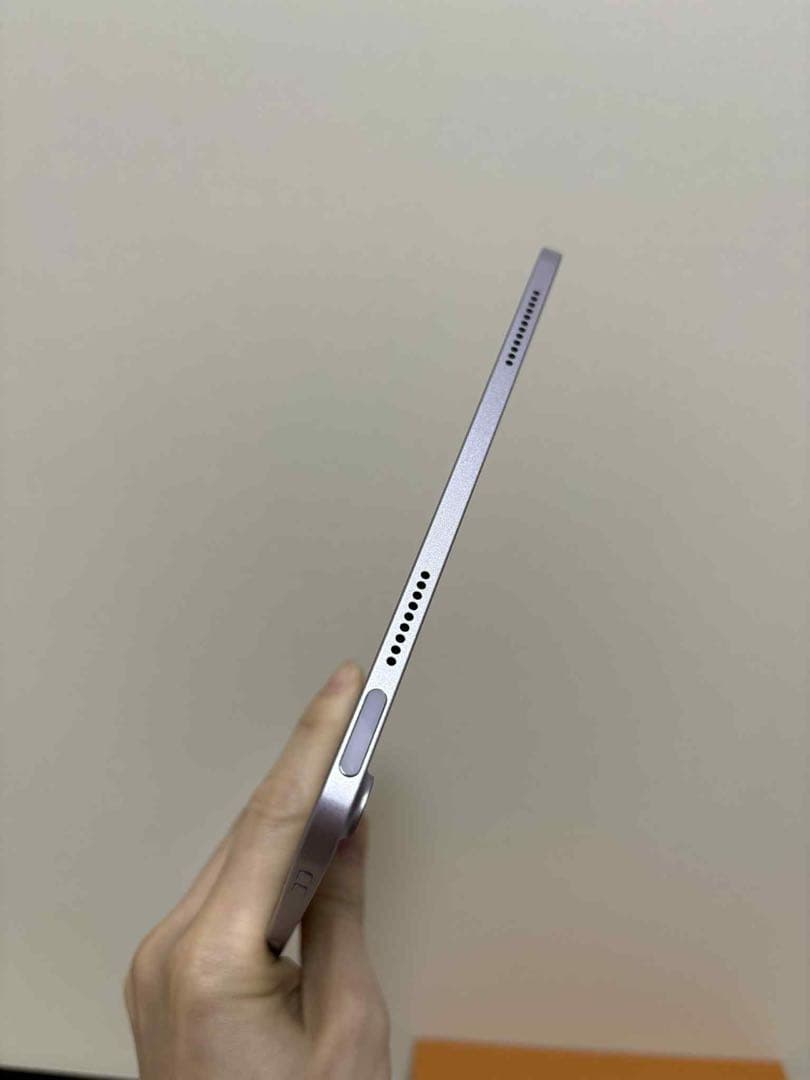 Apple iPad Air (第6世代) 128GB シルバー