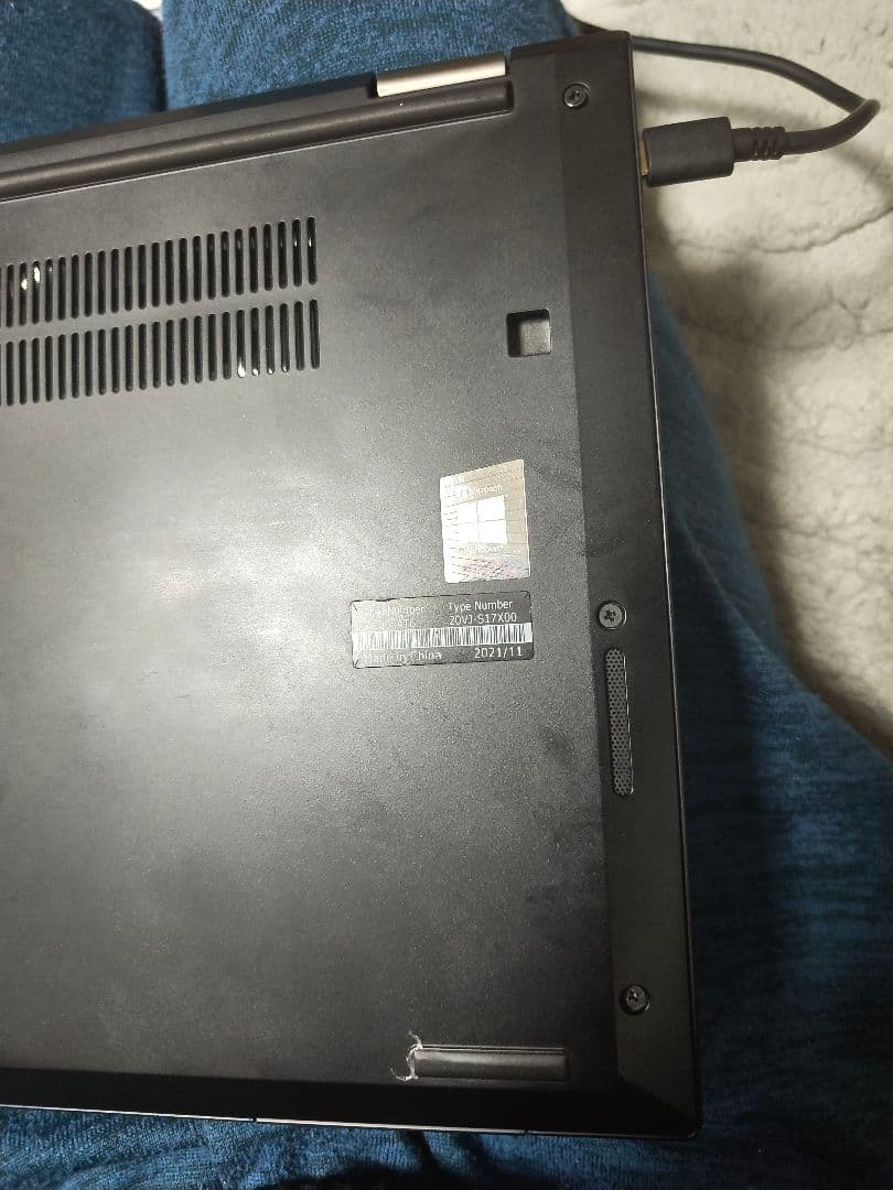 ノートパソコン11世代　i7-1165G7 超速SSD512 16GB 電源付属