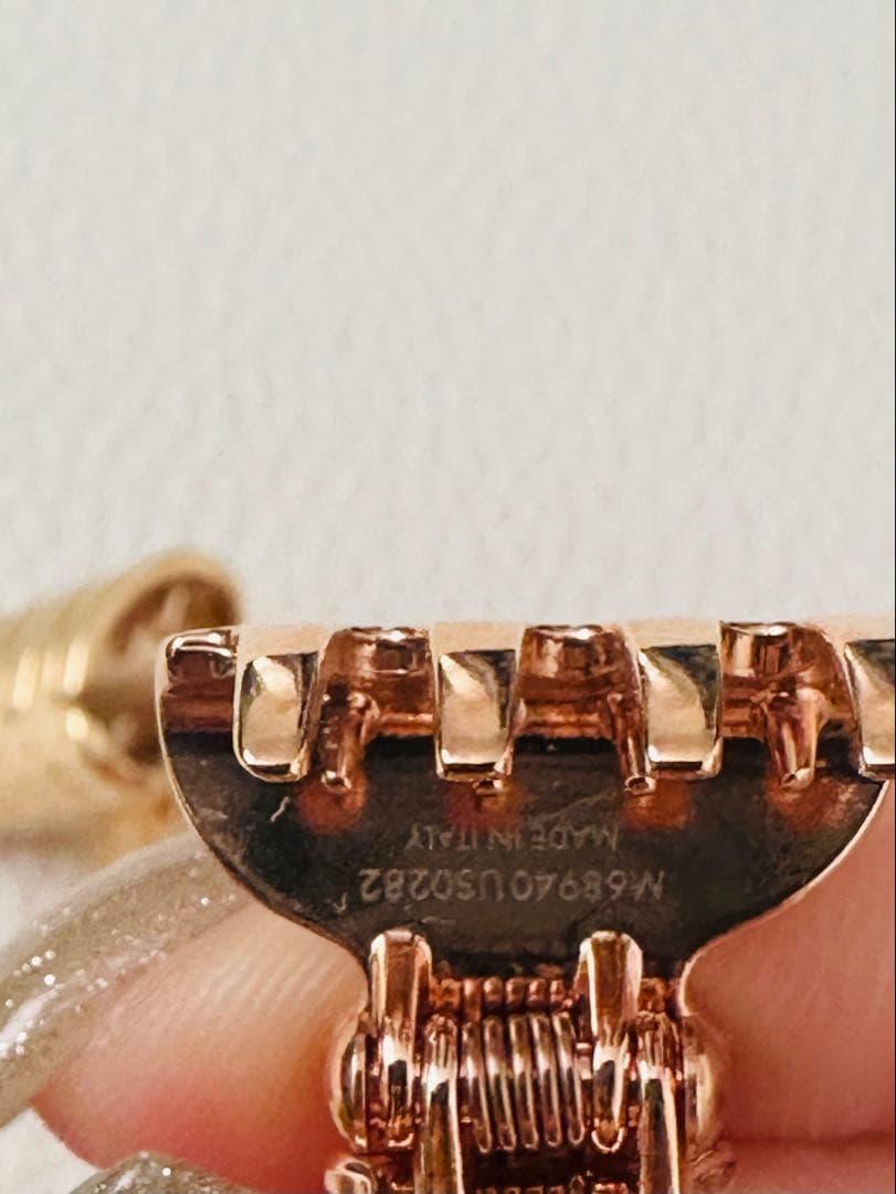 VUITTON ヴィトン メタル ゴールド ローズ ミニヘアクリップ 髪留め