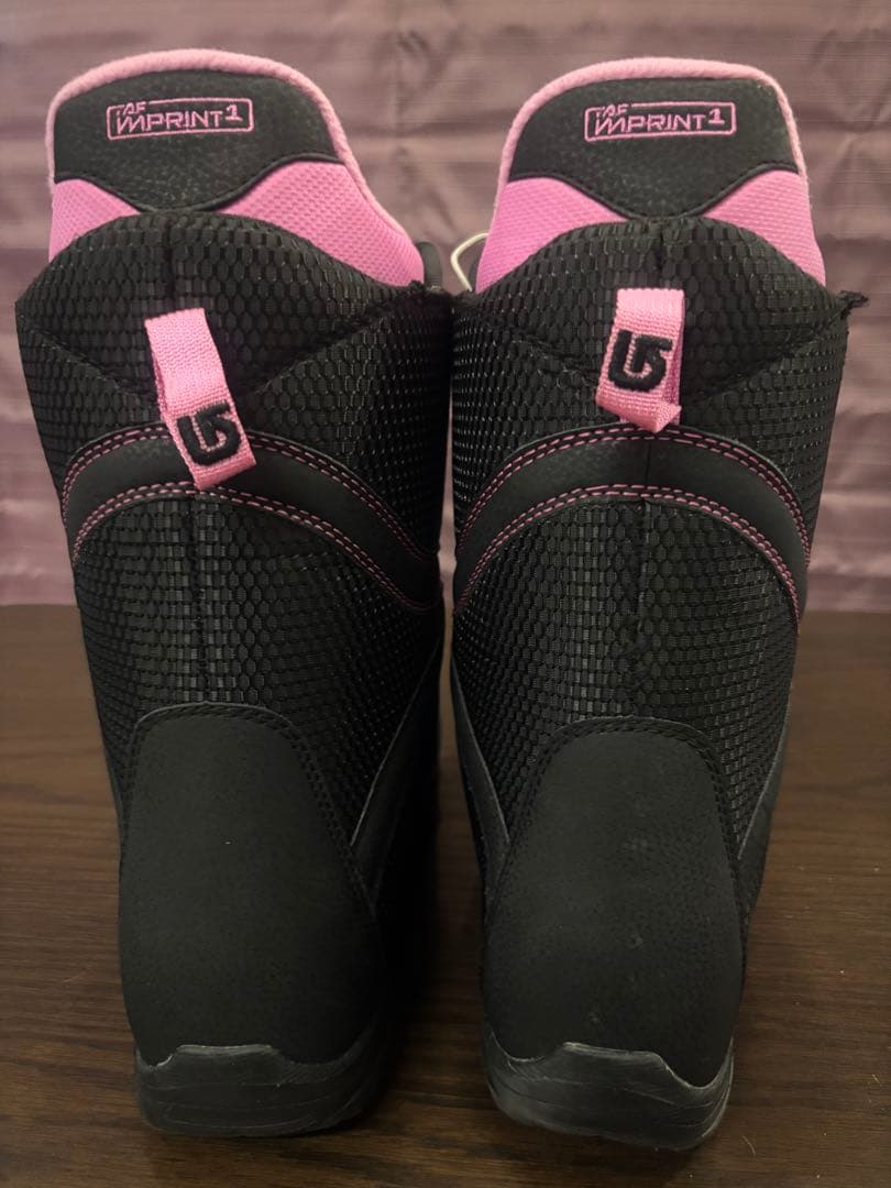 BURTON PEACH スノーボードブーツ 女性用　24センチ