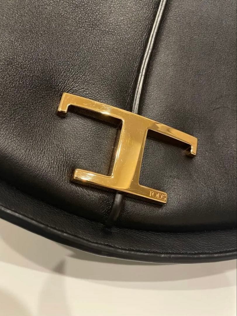 TOD’S トッズ Tタイムレス ホーボーバッグ ブラック ゴールド金具 レザー