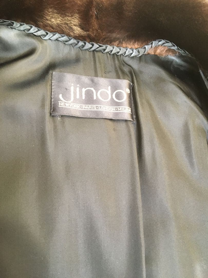 ダークブラウン ファーコート ボタン付き