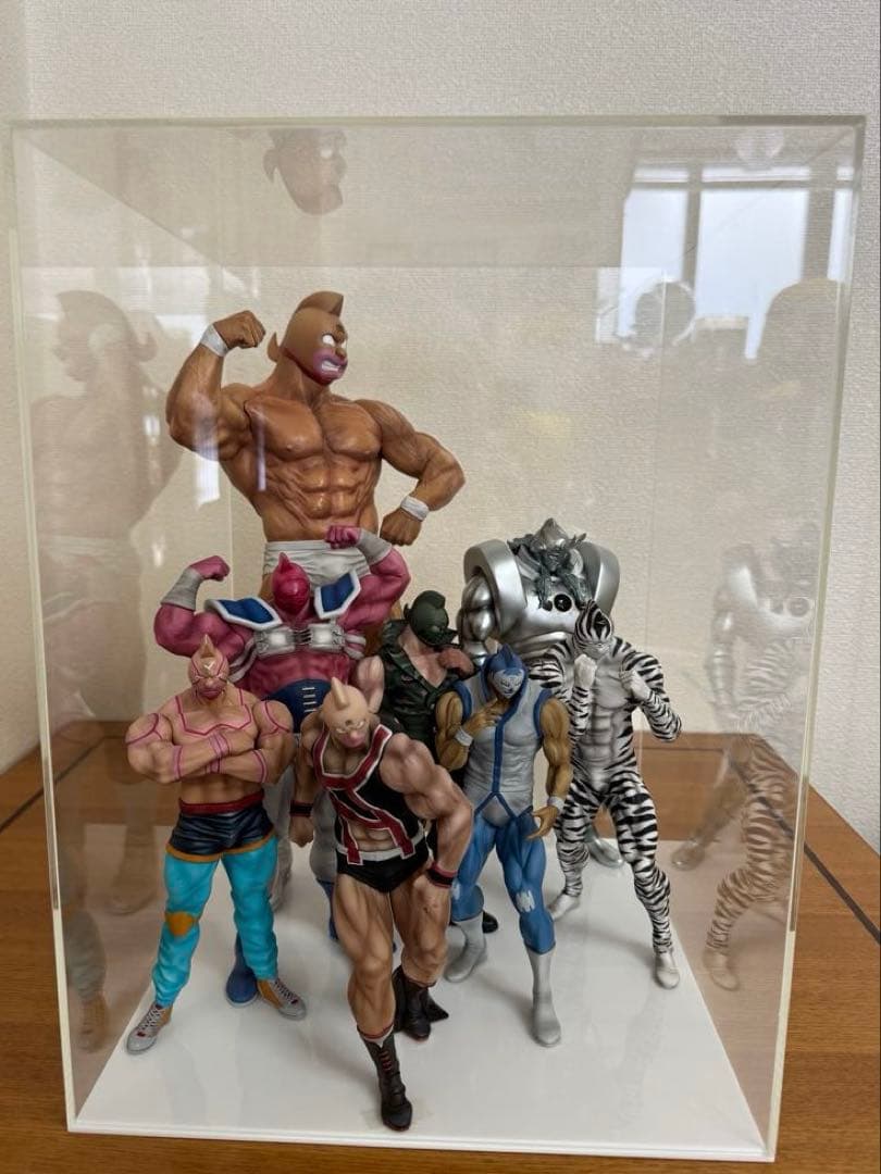 キン肉マンフィギュアUVカット加工アクリルケース付き