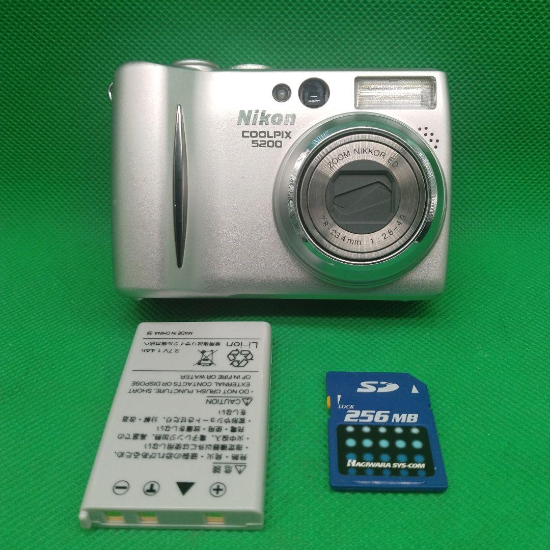 N28-01【動作確認OK・美品】Nikon ニコンCOOLPIX 5200