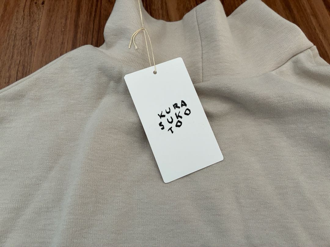 くらすこと ＋to　ハイネックプルオーバー