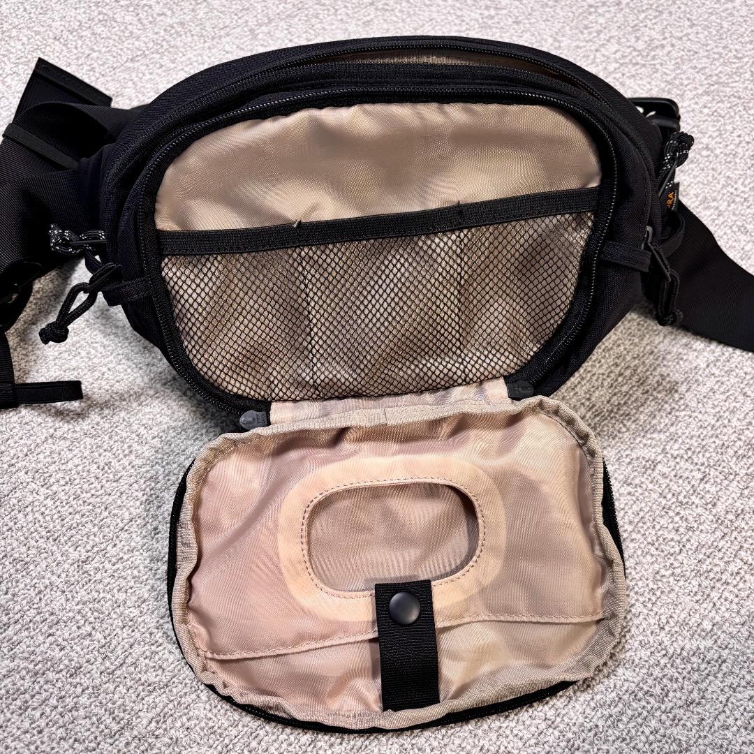 Hugoo ヒップシート ブラック ミルクティベージュ