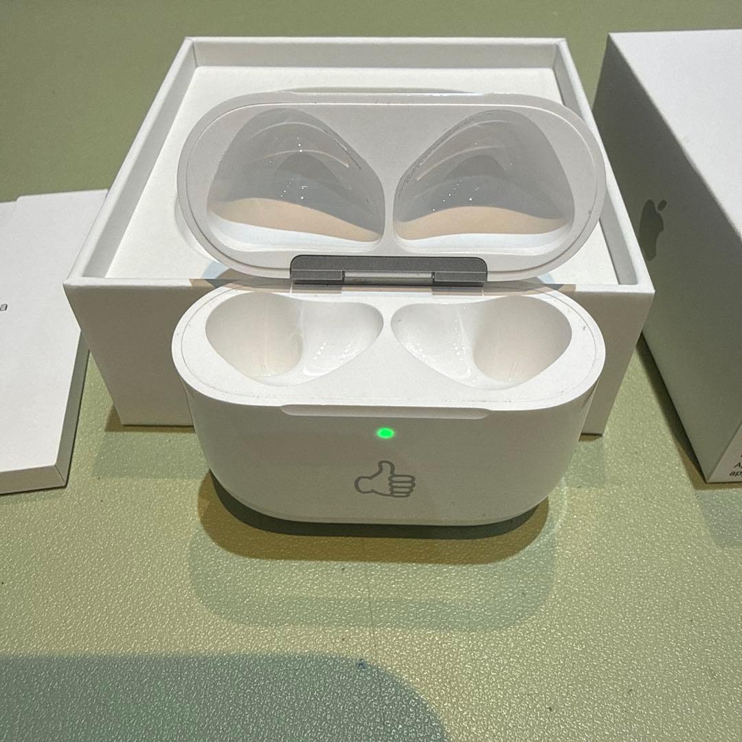 AirPods4　アクティブノイズキャンセリング搭載モデル