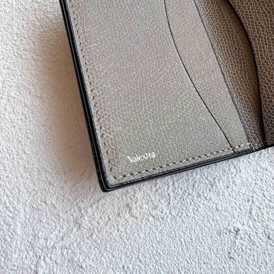 valextraヴァレクストラ 名刺ケース カードケース 財布 グレージュ