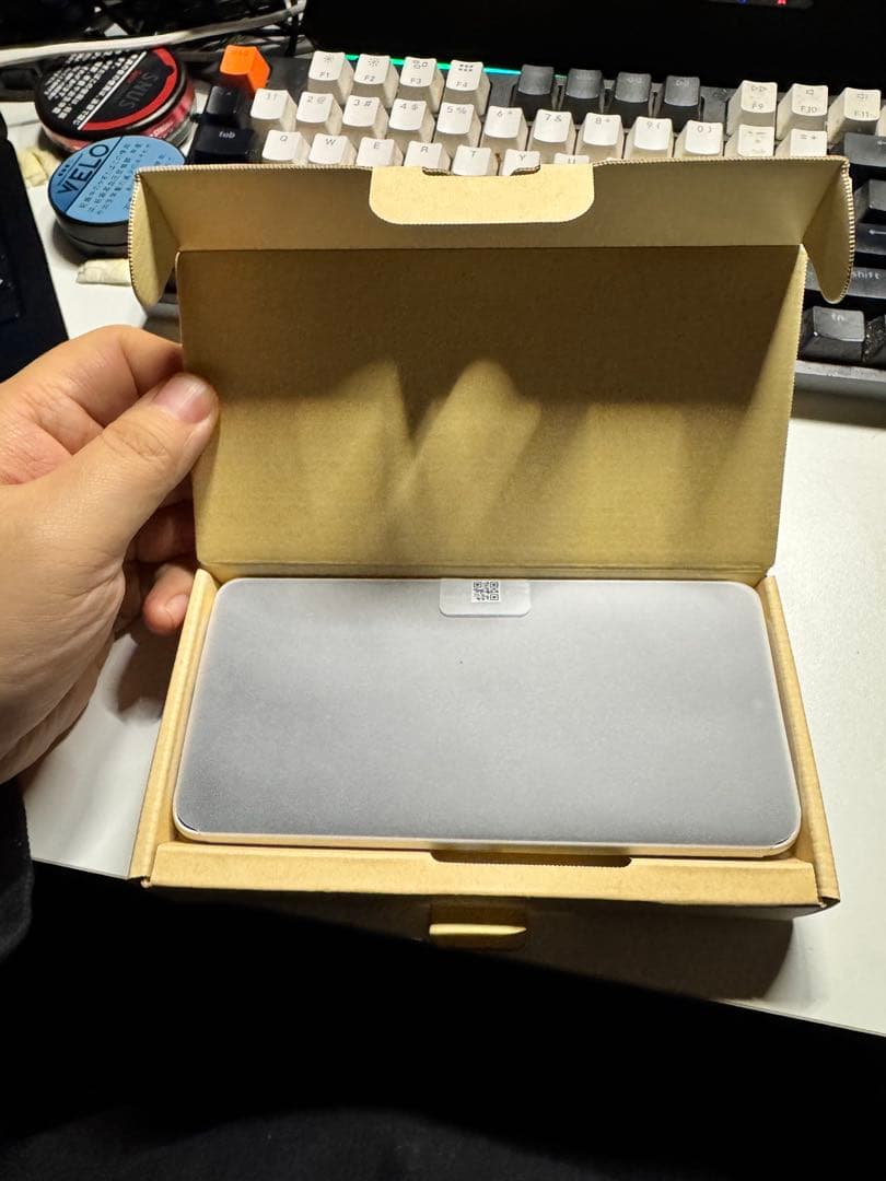 【未開封】arrows We2 本体一括購入・未使用／妻が気に入らず出品