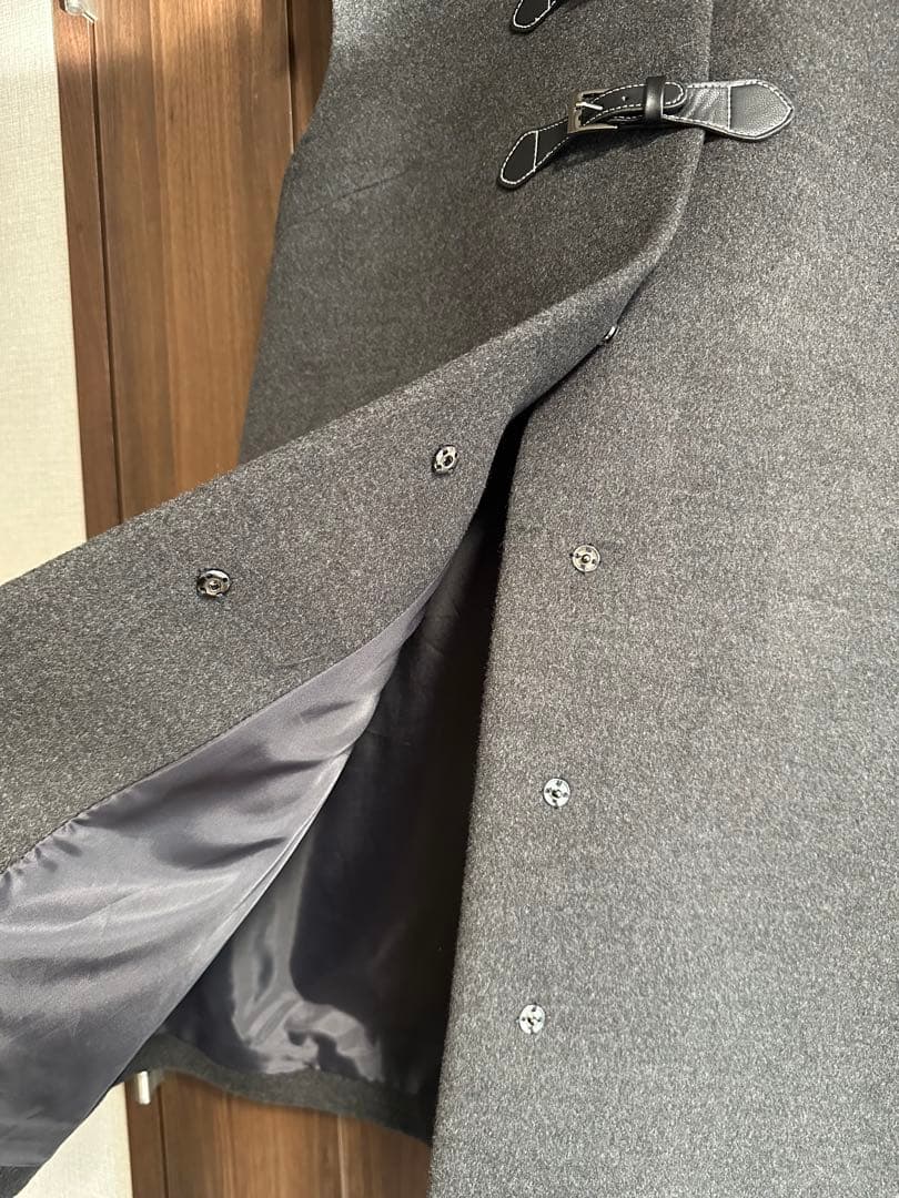 Bibiy. グレー フード付き ウール風ベスト