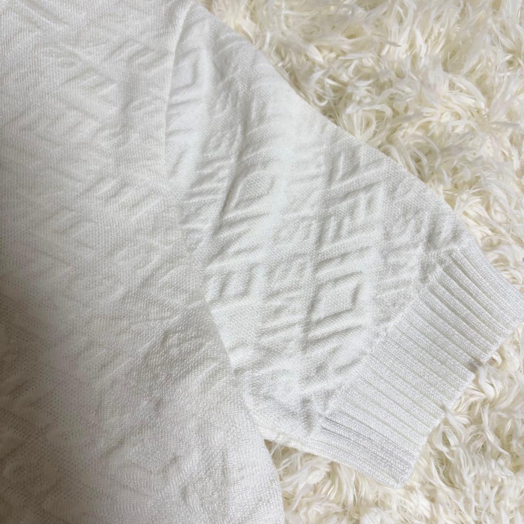 FENDI フェンディ　エンボスロゴ　ニットワンピース　白　サイズ40（M）