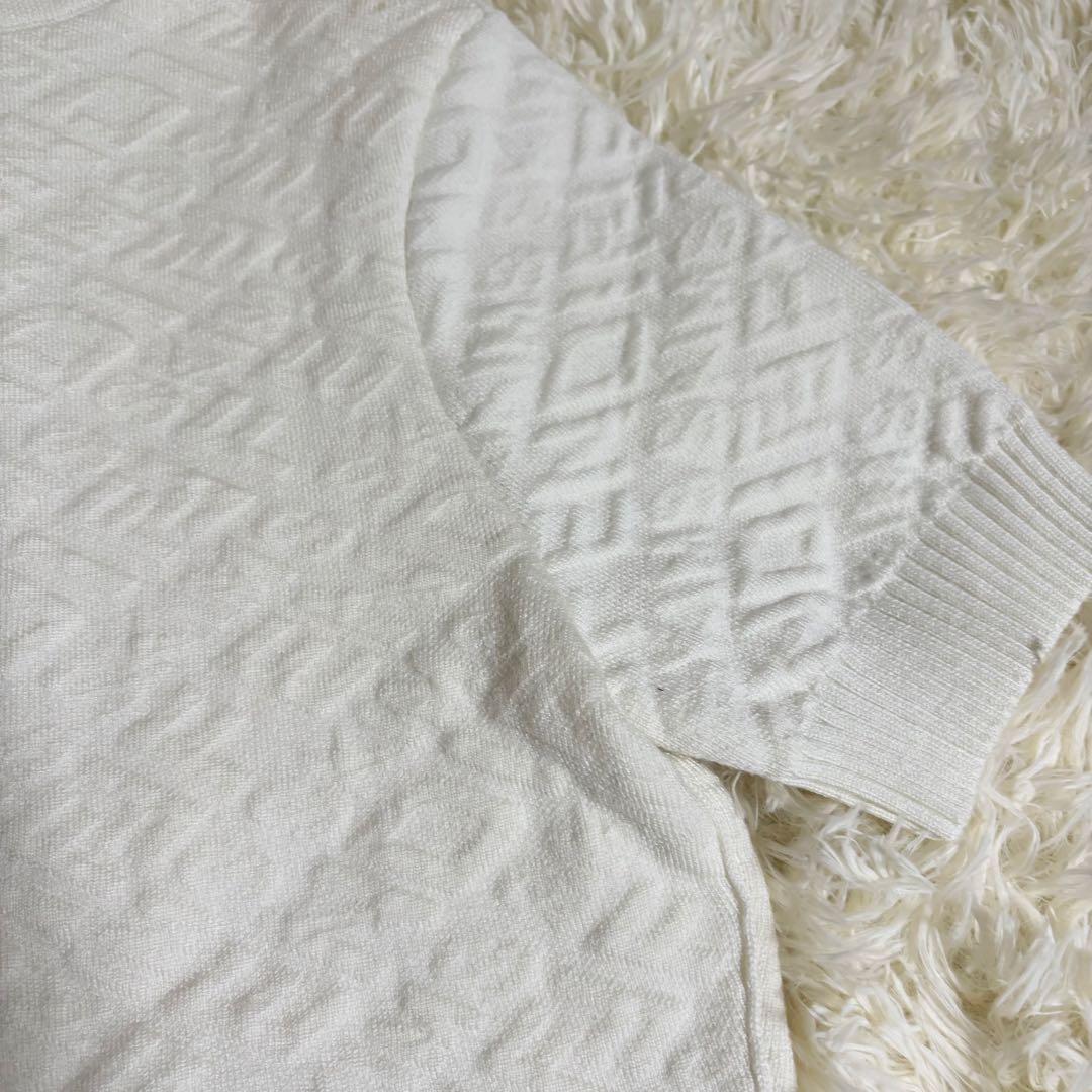 FENDI フェンディ　エンボスロゴ　ニットワンピース　白　サイズ40（M）