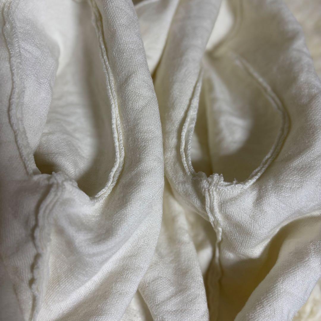 FENDI フェンディ　エンボスロゴ　ニットワンピース　白　サイズ40（M）