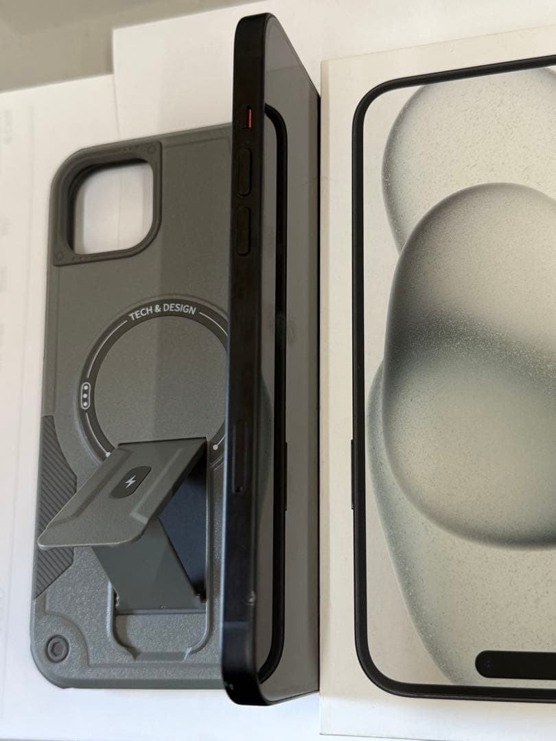 iPhone15 plus 128本体 USB-Cケーブル 耐衝撃ケース付き