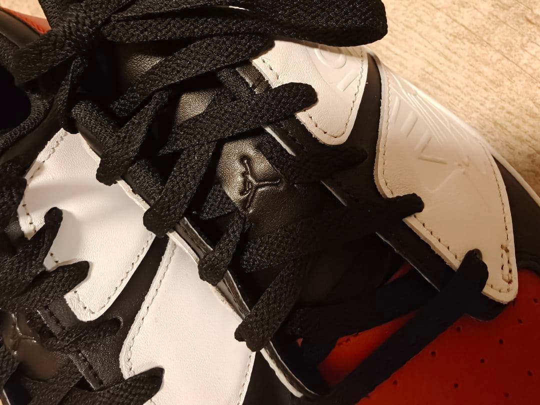 未使用品　ジョーダン NU レトロ 1 G　27.5　赤黒