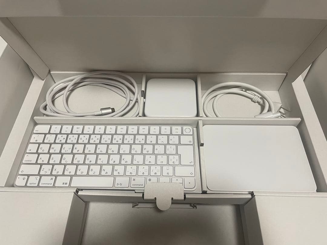 iMac (シルバー) Apple M3チップ 8GBメモリ 256GB