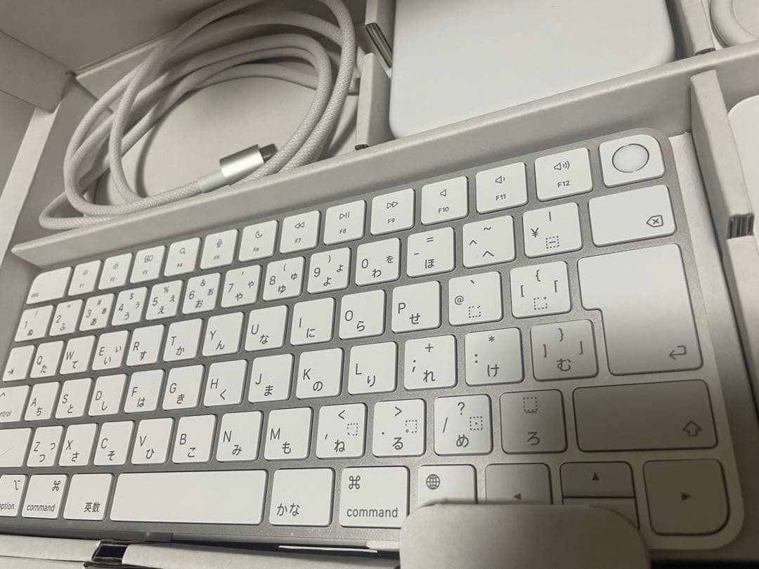 iMac (シルバー) Apple M3チップ 8GBメモリ 256GB