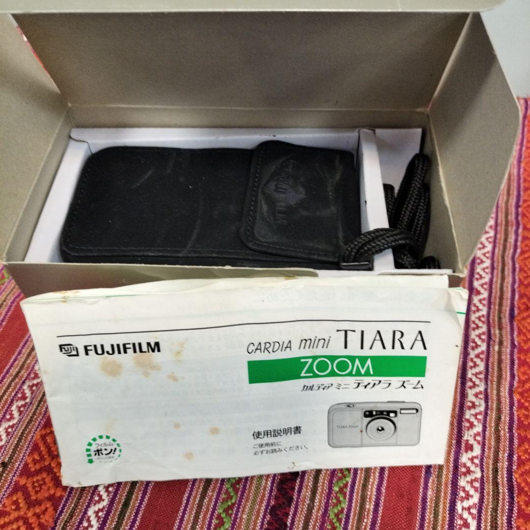 FUJIFILM 富士フイルム TIARA ZOOM コンパクトフィルムカメラ