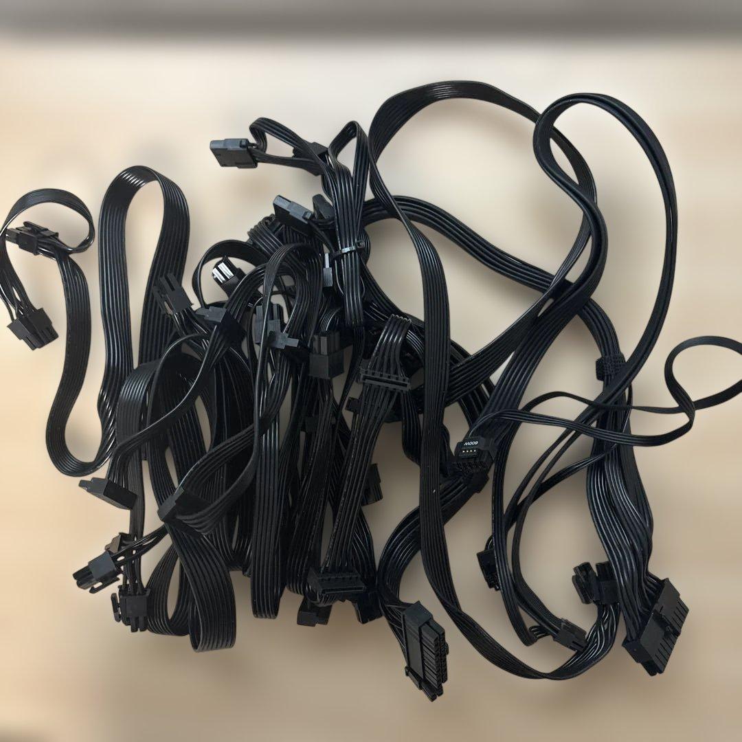 【美品】玄人志向　KRPW-PK1000W/92+ 電源ユニット