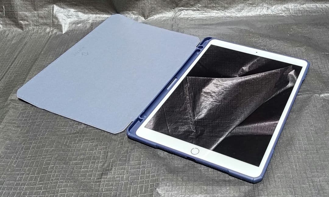 iPad Air 第3世代 シルバー64GBケース付き