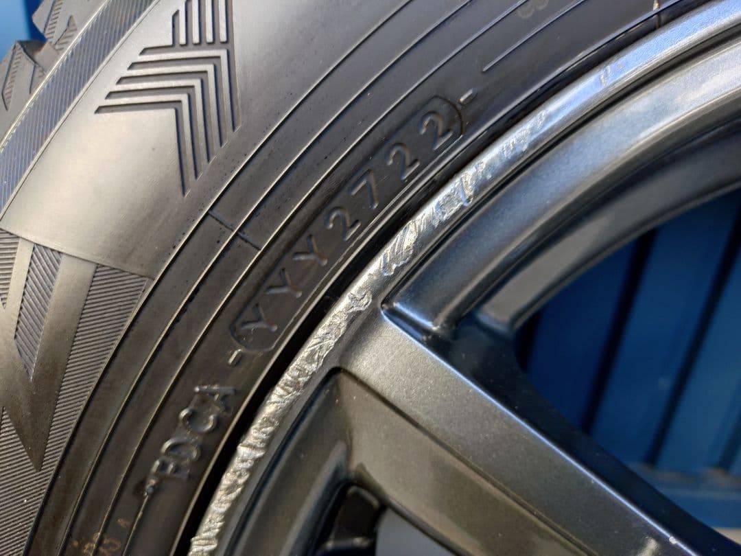 良品 185/60R15 2021 22年製 ヨコハマ スタッドレス 2本分①