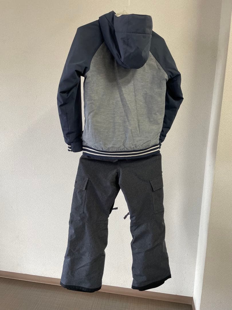 Burton 子ども用スノーボードウェア上下セットSサイズ