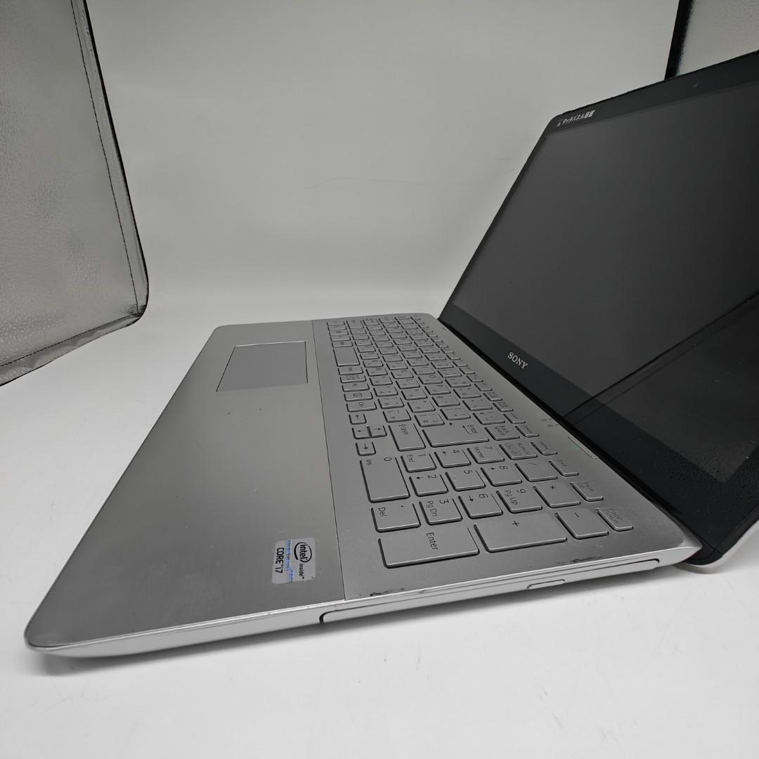 【VAIO】SVF 高性能i7 SSD256GB 12GB シルバー ノートPC