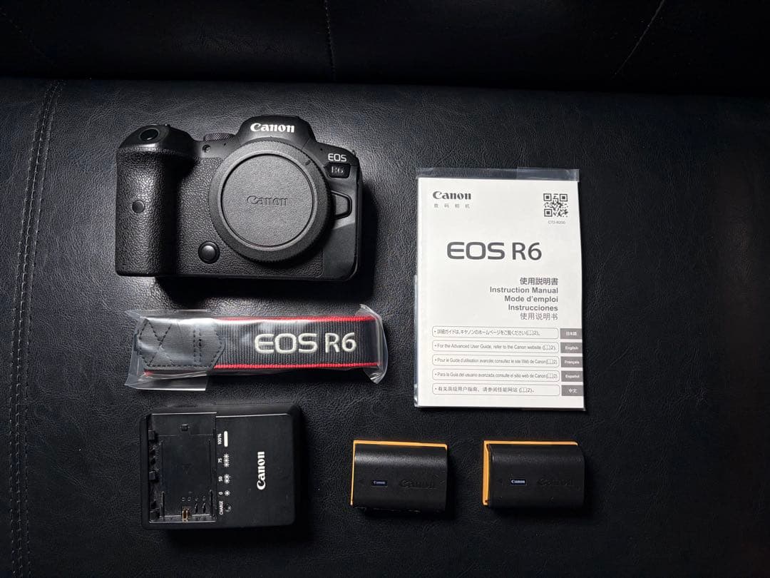 Canon EOS R6 デジタル一眼レフ 本体 バッテリー２個セット(073)