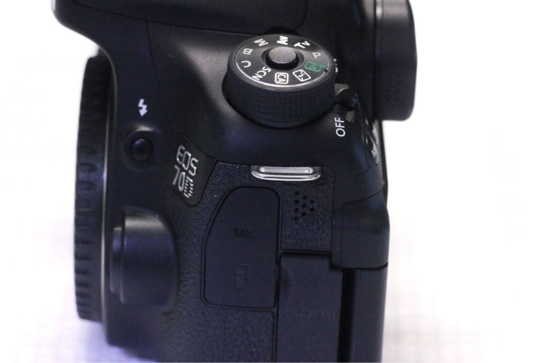 ⭐️極美品⭐️キヤノン　Canon EOS 70D ボディ