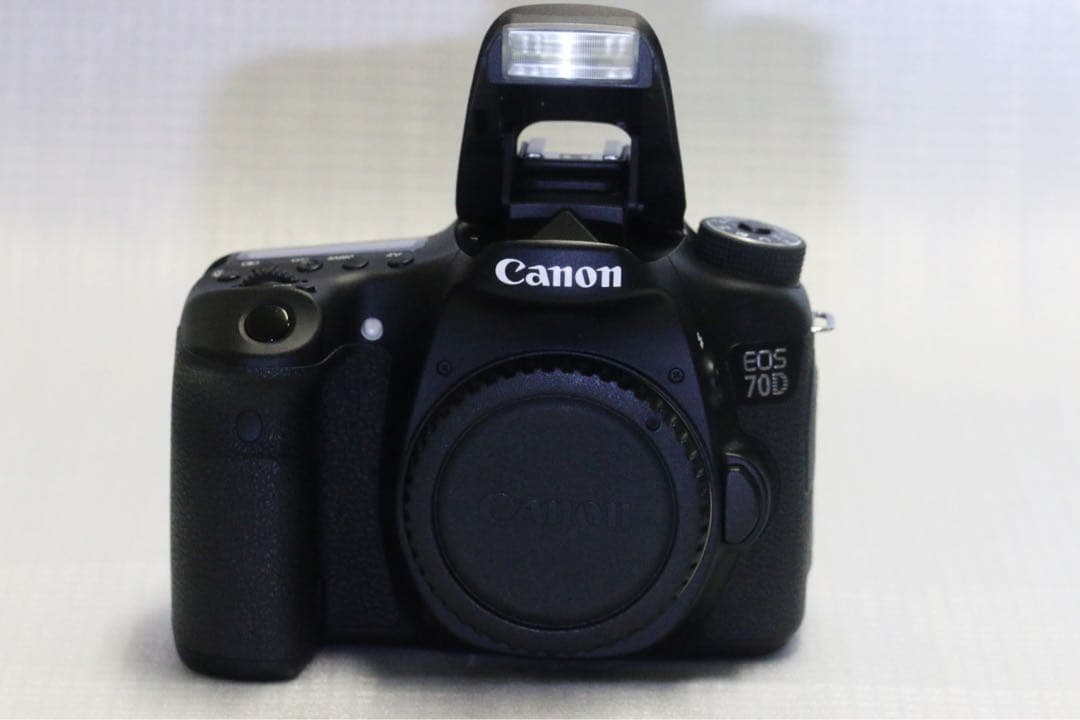 ⭐️極美品⭐️キヤノン　Canon EOS 70D ボディ