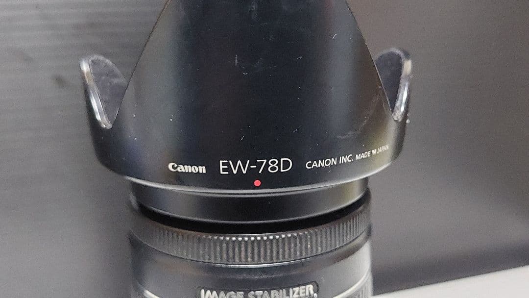 Canon EFS 18-200mm ズームレンズ