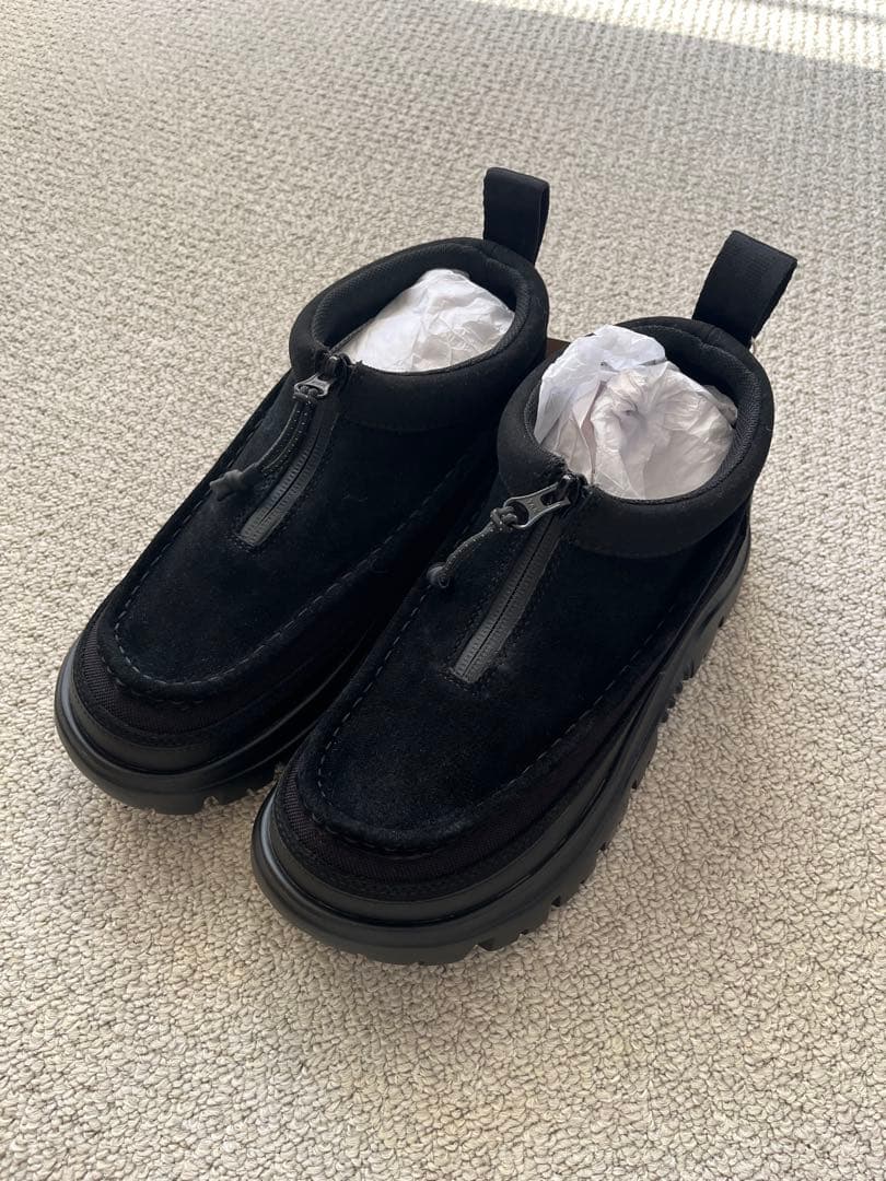 ブラックスエードジップモカシン