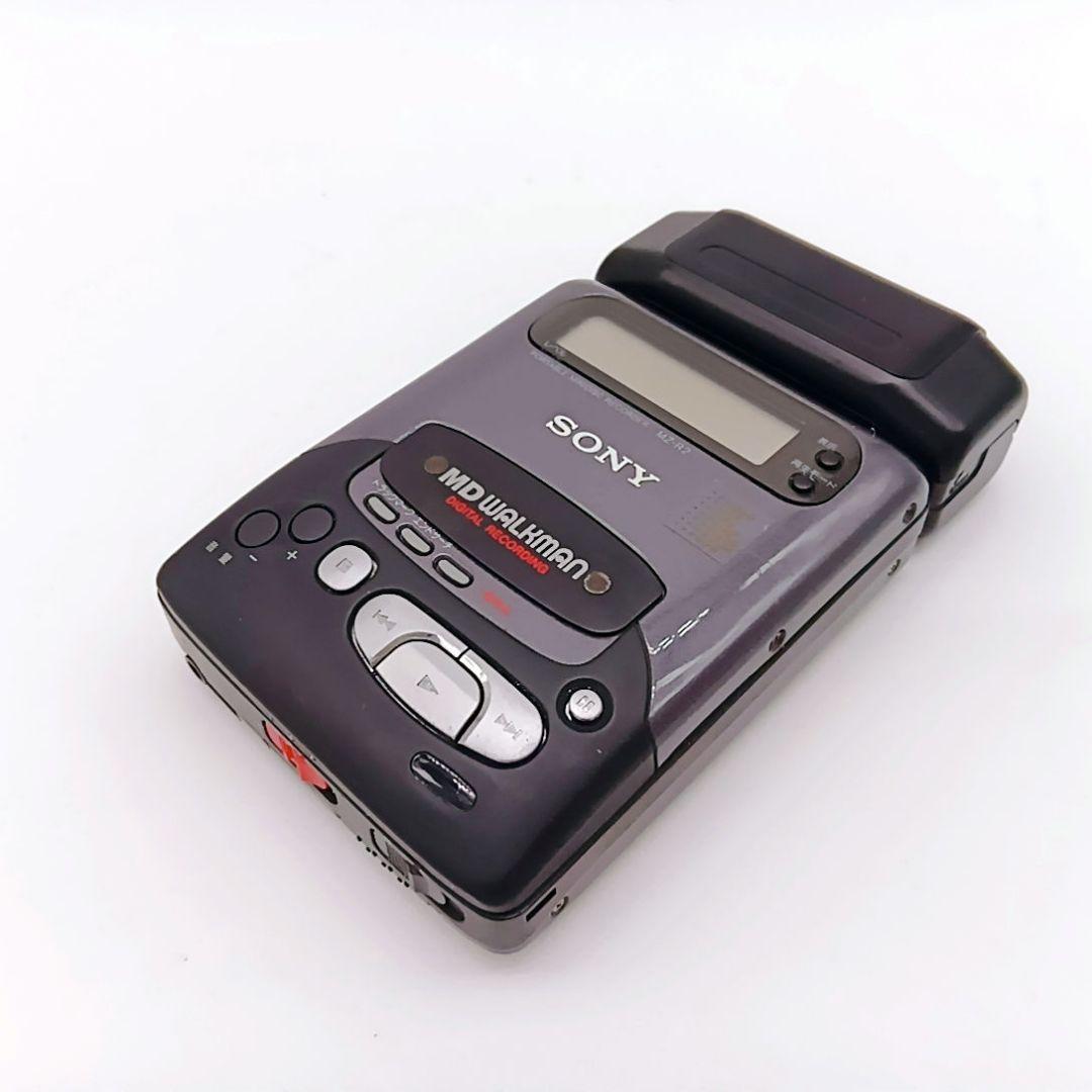 【レトロ】SONY MDウォークマン MZ-R2 通電・液晶表示確認済み