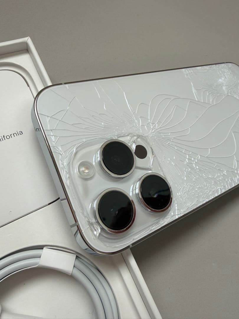 【背面割れ】Apple iPhone 14 Pro 256GB SIMフリー