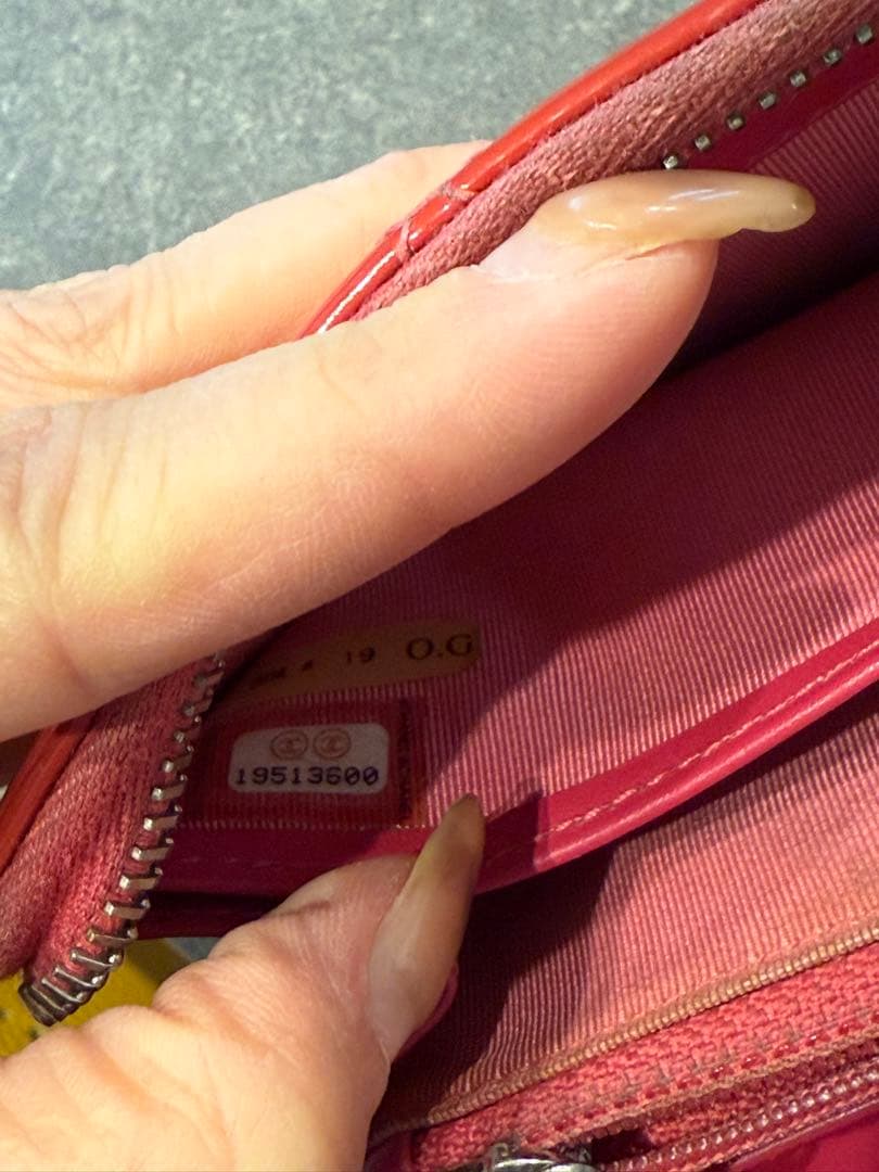 CHANEL レッド キルティング 長財布