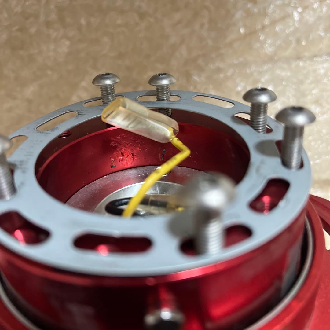 ダ*ク様 NRG クイックリリース　ボス　赤　レッド　ハブ付き