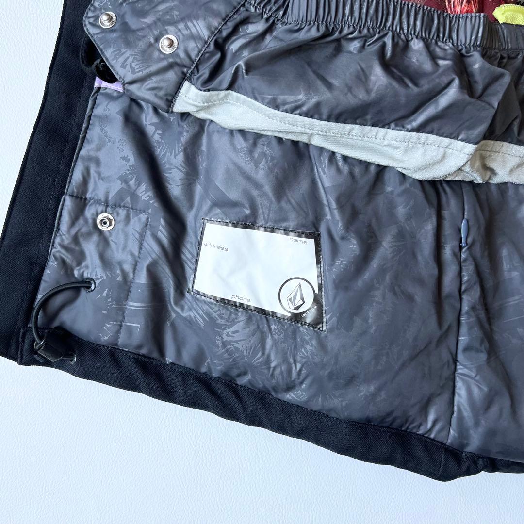 3284【美品】ボルコム　ジャケット 中綿入り 無地 スノボウェア レディース